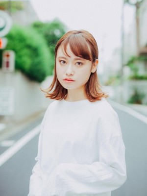 外ハネカーリーストレート