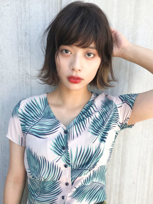 無造作ボブ あご下切りっぱなしインナーカラーボブ