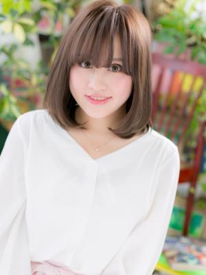 目力UPの斜めバング◎ナチュラルストレート