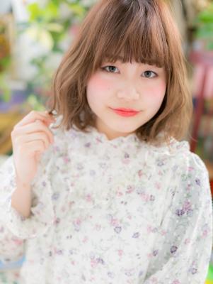 斜めバングｘくせ毛風カール小顔ボブ