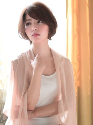 大人洗練 透明感 かわいい 小顔ショートボブひし形 大人洗練 透明感 かわいい 小顔ショートボブひし形のイメージ画像