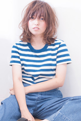 ラフなデジタルパーマフェミニンスタイル　AKI-348