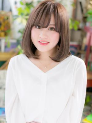 目力UPの斜めバング◎ナチュラルストレート