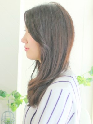 ナチュラルストレートヘアー