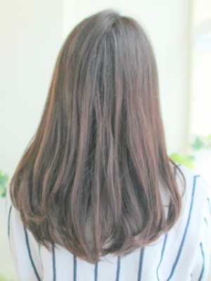 ナチュラルストレートヘアー