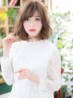 斜めバングｘくせ毛風カールのエレガンス大人ボブ