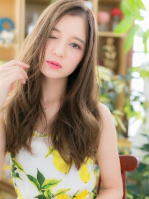 アシンメトリー…くせ毛風色っぽロング