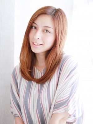 かきあげゆるストレートスタイル