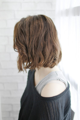 20代・30代・40代　ストールが巻きやすい！愛されボブ