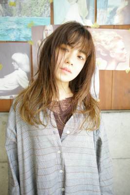 大人可愛いセミウェットロング　