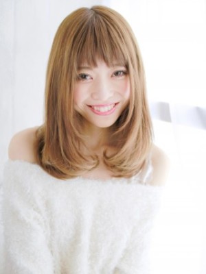 ツヤ感内巻きワンカールスタイル