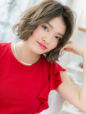 大人ボブ…くせ毛風抜け感スタイル