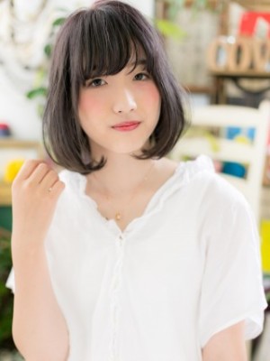 大人かわいい♪ひし形ミディアムスタイル