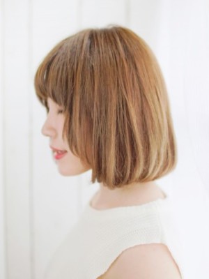 Aラインのワンレングスボブヘアー