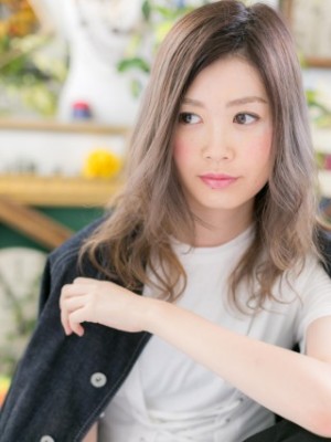 オシャレ感漂う外国人風グラデーションカラー