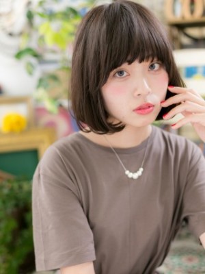 耳かけが◎シンプルワンカール大人ボブ