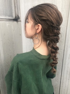 タイトな大人編みおろしヘアアレンジ【N-112】
