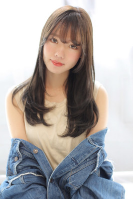 色っぽストレートセミロング