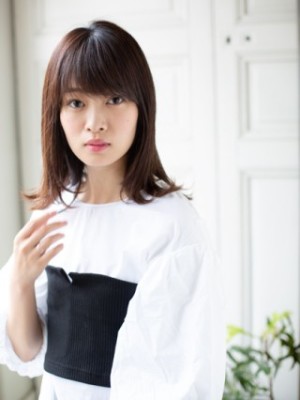 清楚系ツヤ髪ミディ