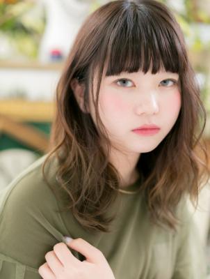 くせ毛風揺れるモテミディ♪×重め前髪