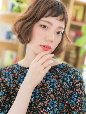 Aラインがキュート☆くせ毛風小顔ボブ