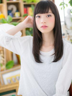 間違いナシの好感度！黒髪ストレート