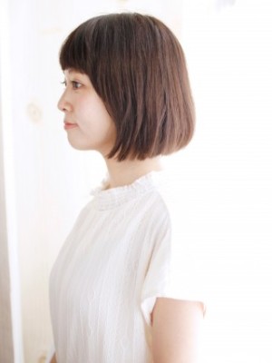 ショートバングのうるツヤボブ