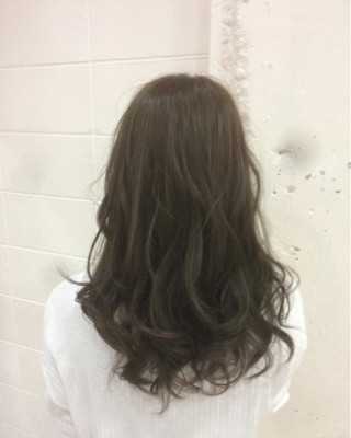 セミロンググレージュ