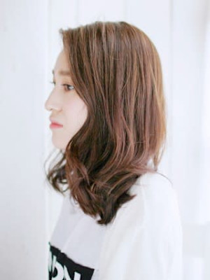 ツヤ系カラーのかきあげミックスカール