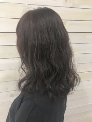 ダークトーングレージュ