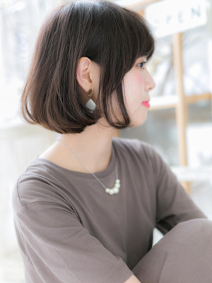 耳かけが◎シンプルワンカール大人ボブ
