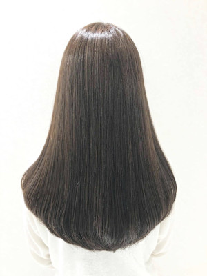 触りたくなる艶髪ロング