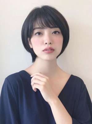 ナチュラルショートボブ