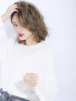 ハイトーンでもパーマが叶う♪シフォンウェーブ×エアリーボブ