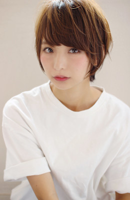 カジュアルフェミニンショート