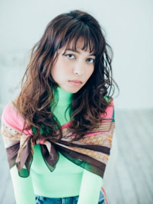 外人風ウェーブロング