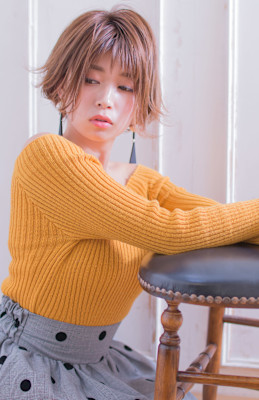 フェミニンひし形小顔バングショート　 AKI-405