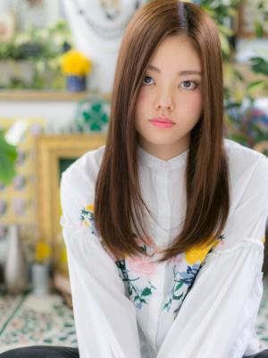大人かわいい美人ストレート