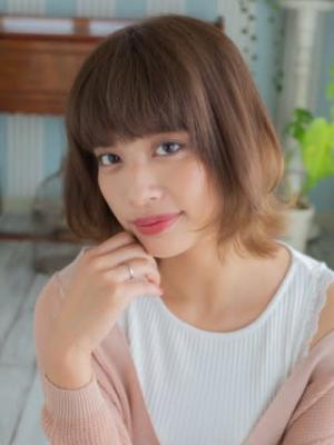 ワイドバングで外ハネミディ