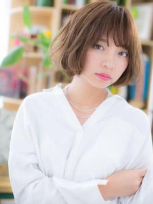 くせ毛風カール×斜めバングのガーリーボブ マシュマロボブ
