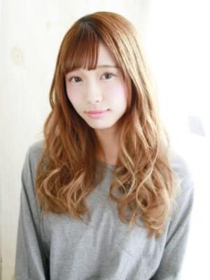 ハイトーンベージュのゆるふわ