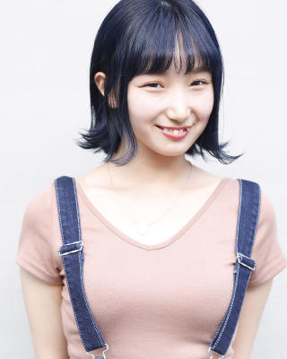 耳掛け　切りぱなしボブ　透明感ネイビー　大須