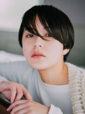 クールなコンパクトショート