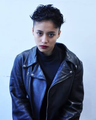 【OREO.coco】モダンショートヘア        黒髪