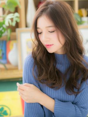 アシンメトリーで小顔★フェザーロング ゆる巻きロング アシンメトリーで小顔★フェザーロング ゆる巻きロング