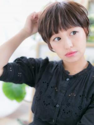 小顔マッシュで大人かわいいstyle