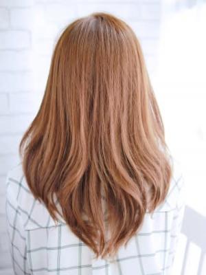 動きのある内巻きスタイル