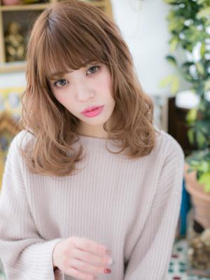 抜け感♪外国人風カラー前下がりセミディ シフォンウェーブ 抜け感♪外国人風カラー前下がりセミディ シフォンウェーブ