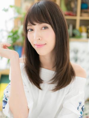しっとりまとまる♪小顔黒髪ストレート　フェミニンストレート
