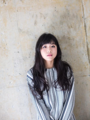 ダークアッシュ×ゆったりロングのイメージ画像